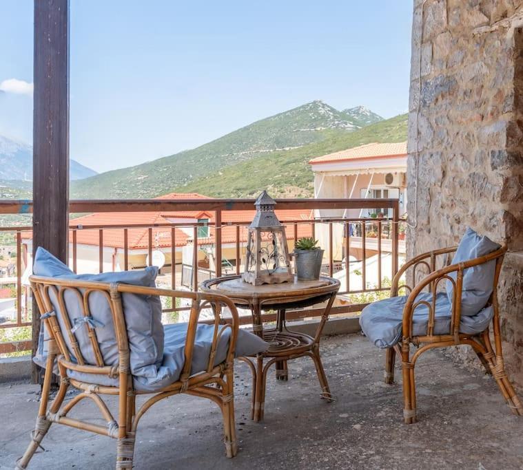 Stirida Stone House Holiday home *